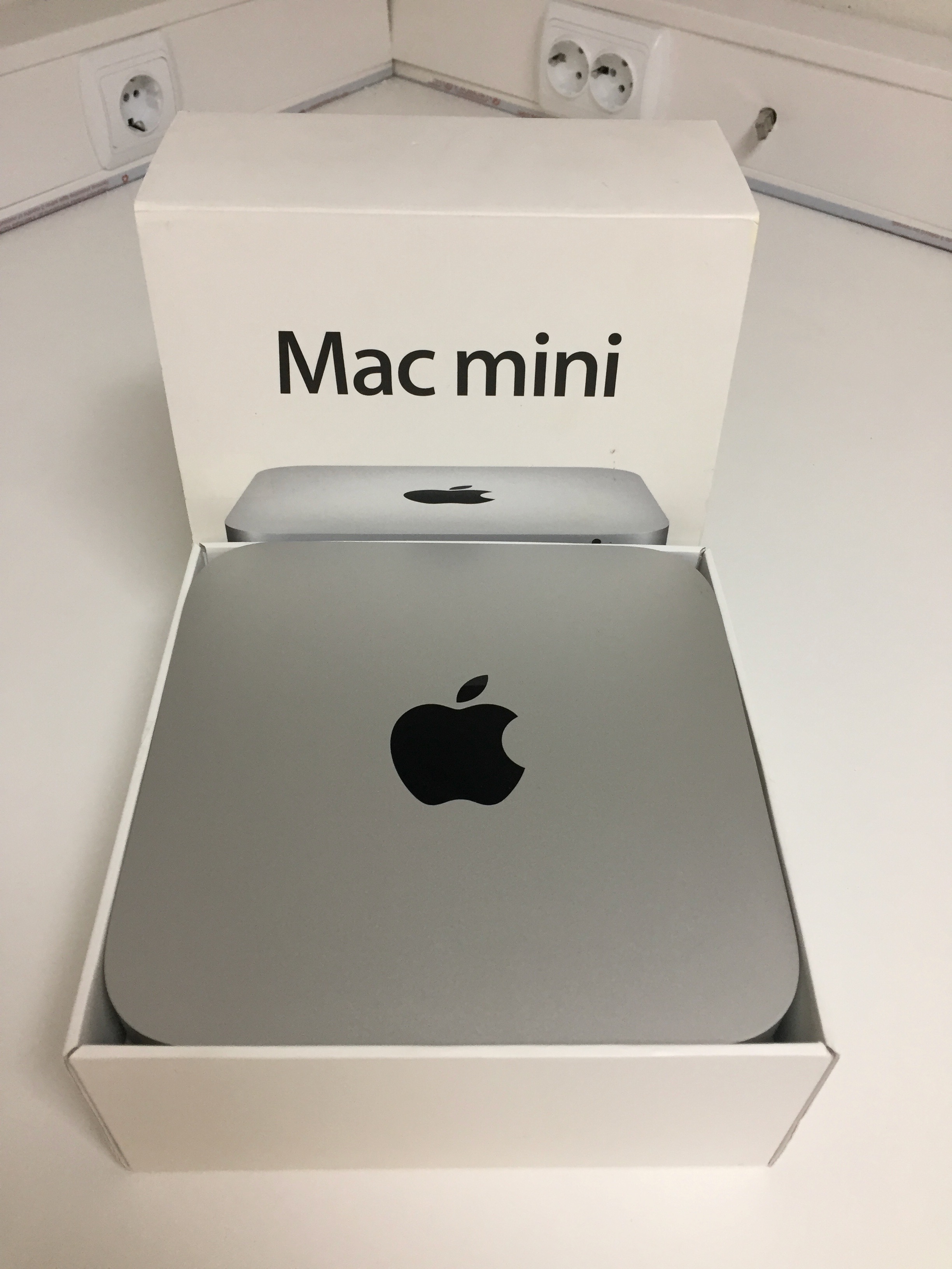 Mac Mini Late 2012 (Refurbished) Intel Core i5 2.5 GHz / 4 GB RAM / 500 GB HDD / Late 2012