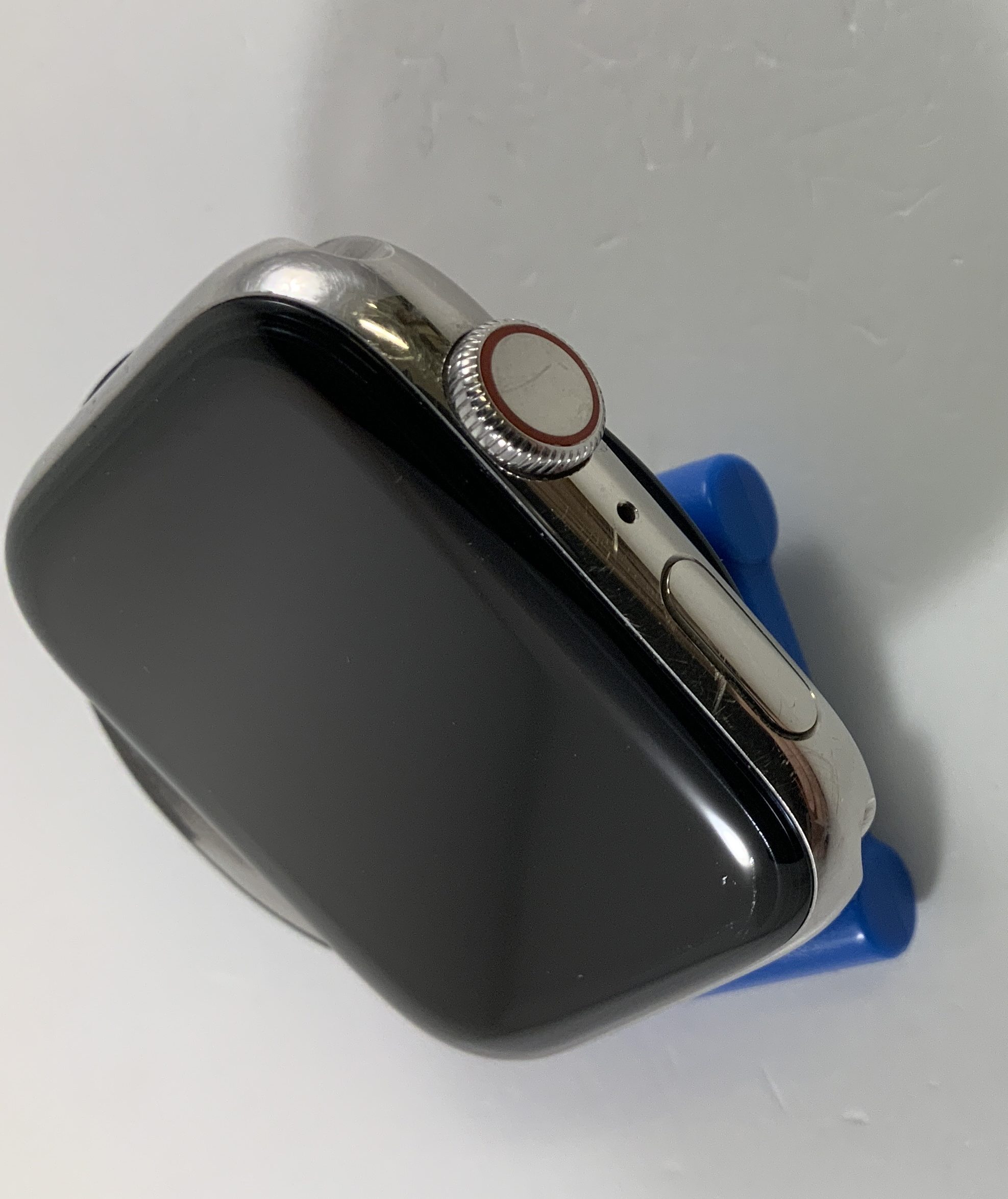 series 5 44mm cellular